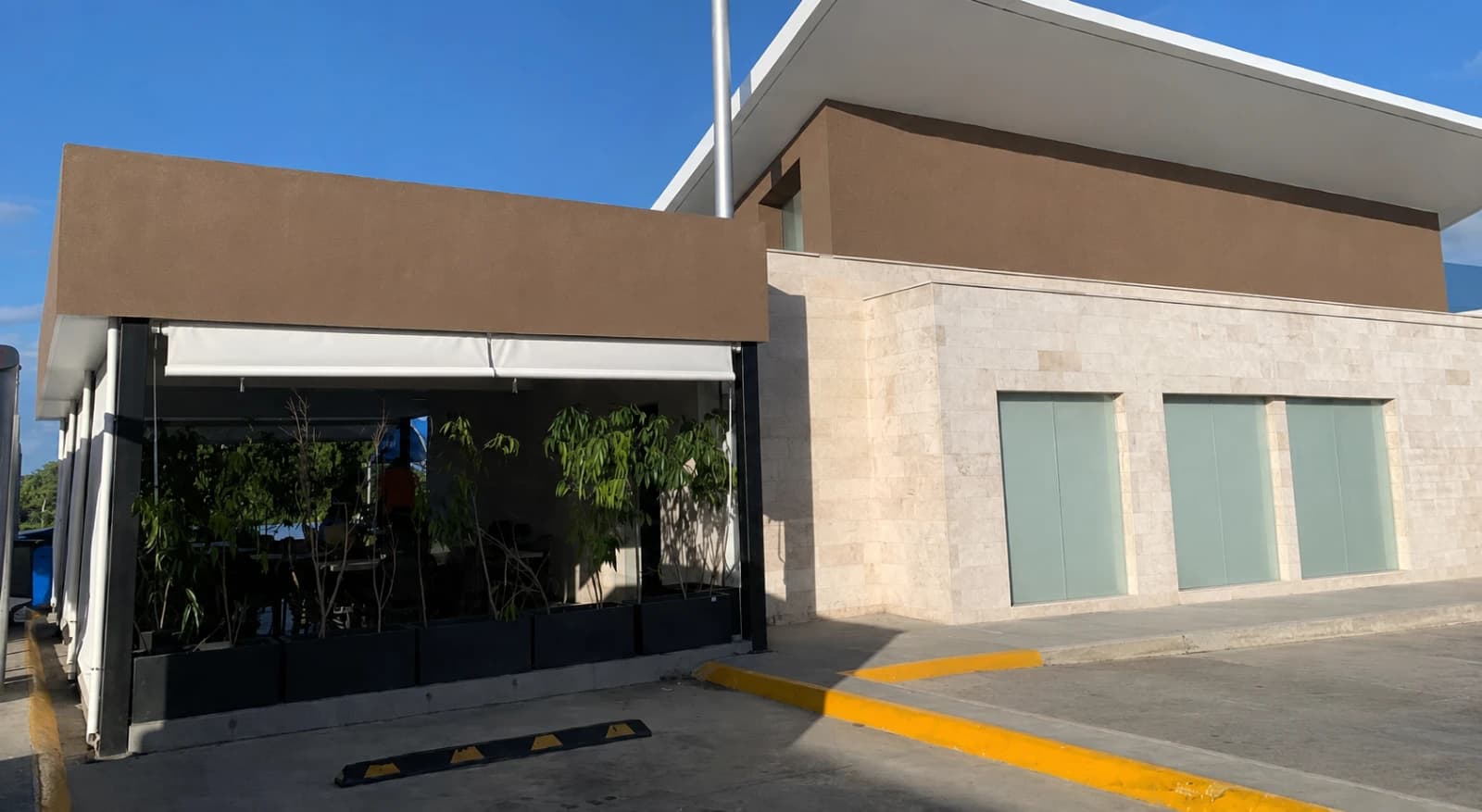 Pala Pizza · espacio vacío