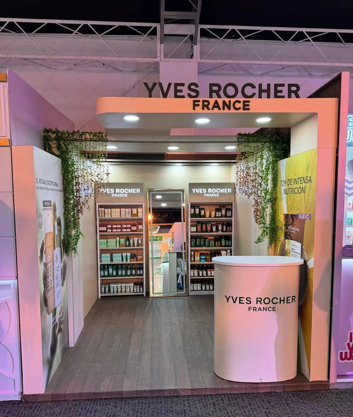 Yves Rocher · Tienda y stand